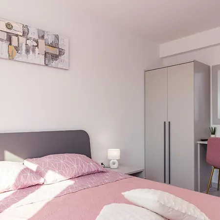 Villa Beautiful 6 Bedroom In