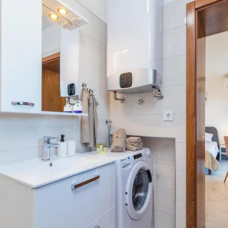 Beautiful 6 Bedroom In