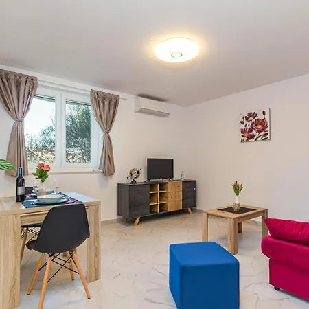 ヴィラ Beautiful 6 Bedroom In *